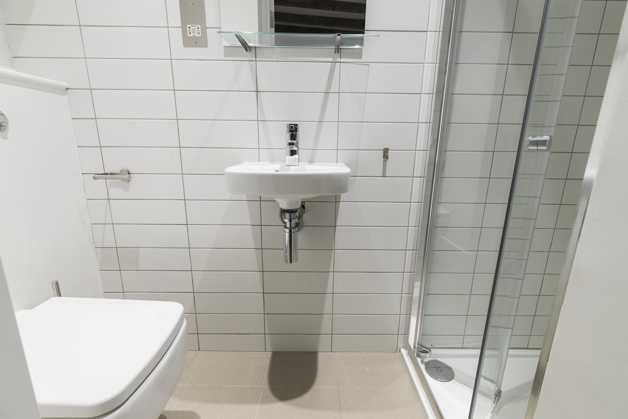 Spacious And Chic Flat In Angel Лондон Екстериор снимка
